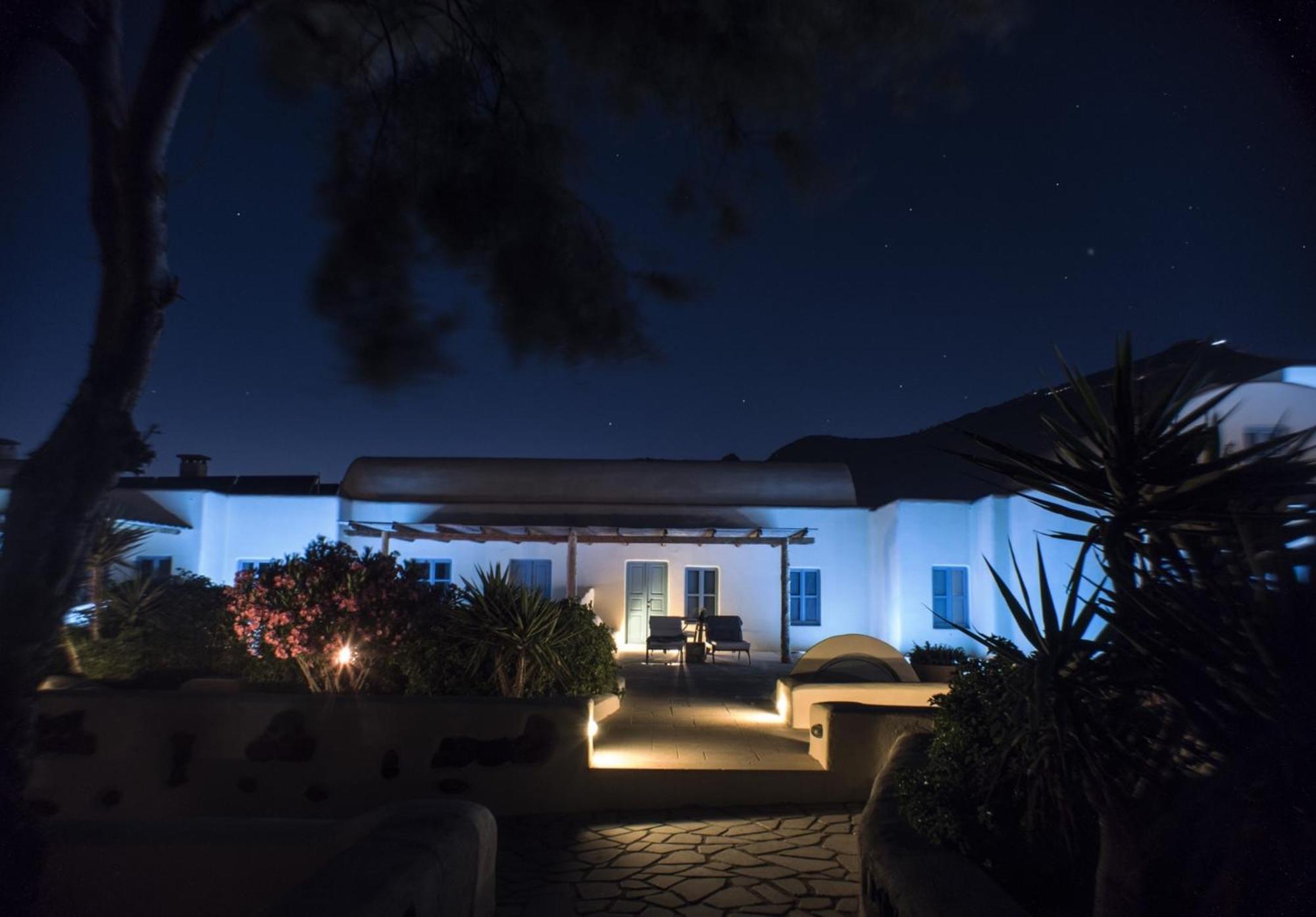 Black Rose Beach Suites Períssa Eksteriør bilde